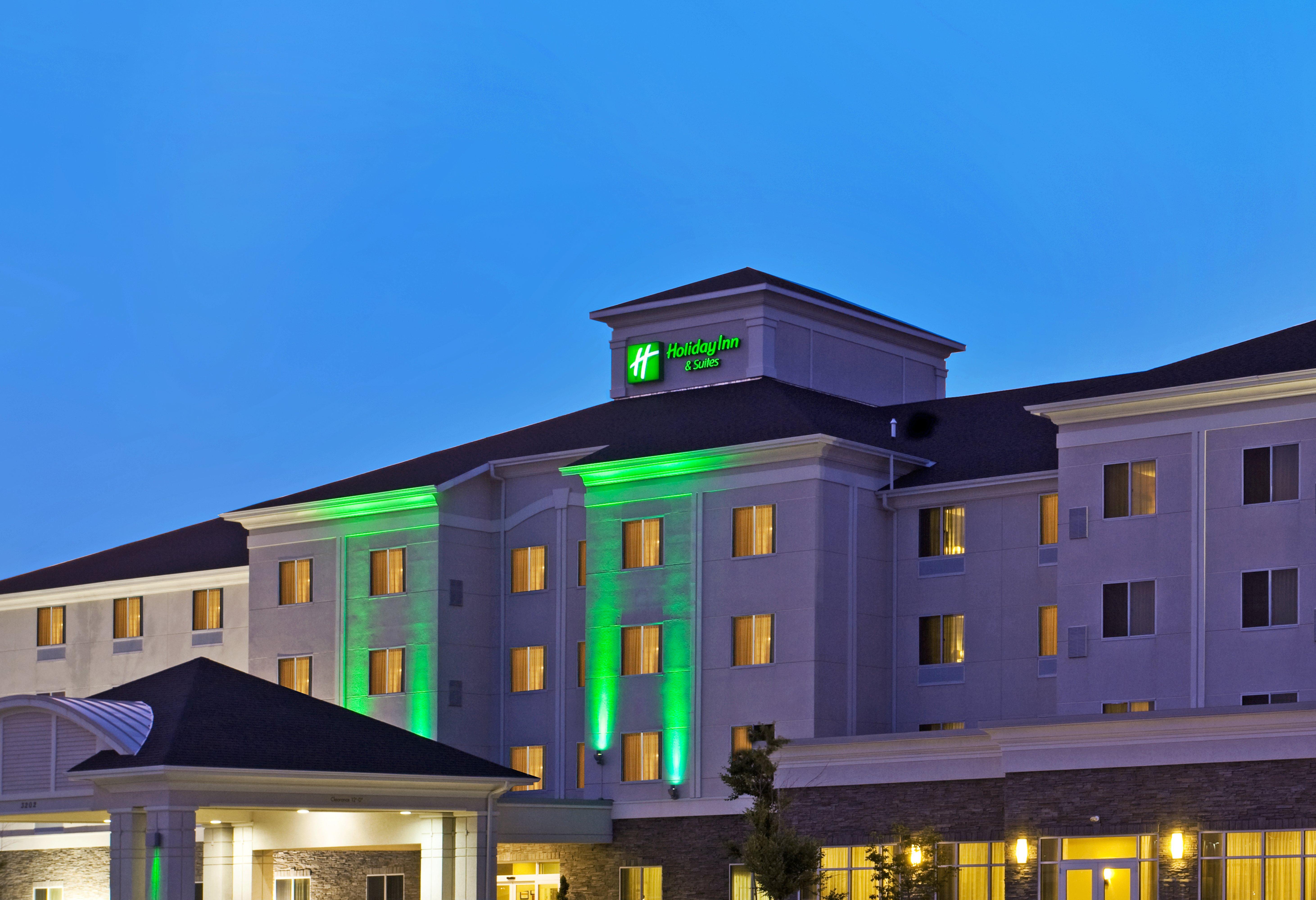 Holiday Inn Hotel & Suites Bloomington Airport By Ihg Buitenkant foto