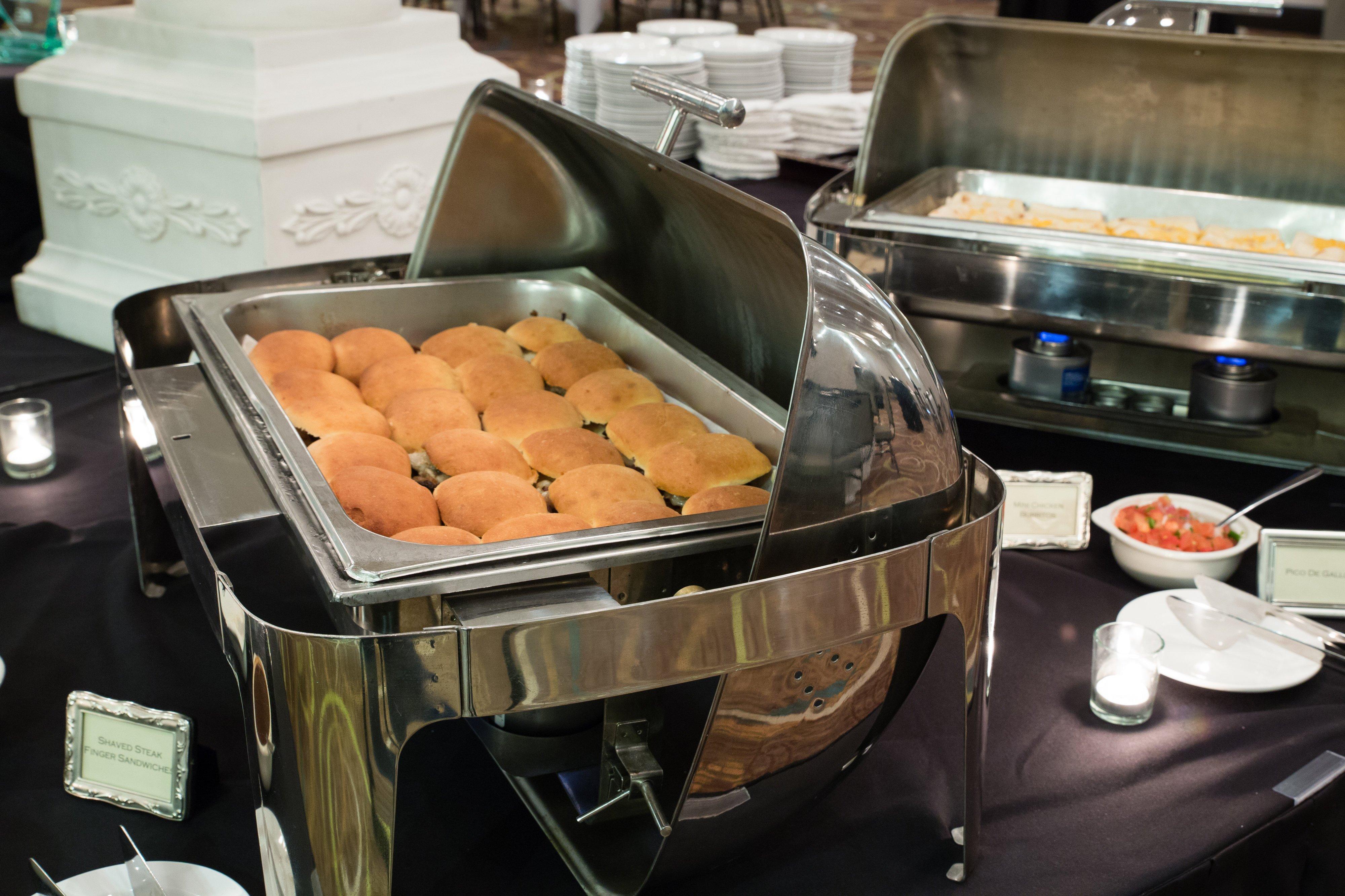 Holiday Inn Hotel & Suites Bloomington Airport By Ihg Buitenkant foto