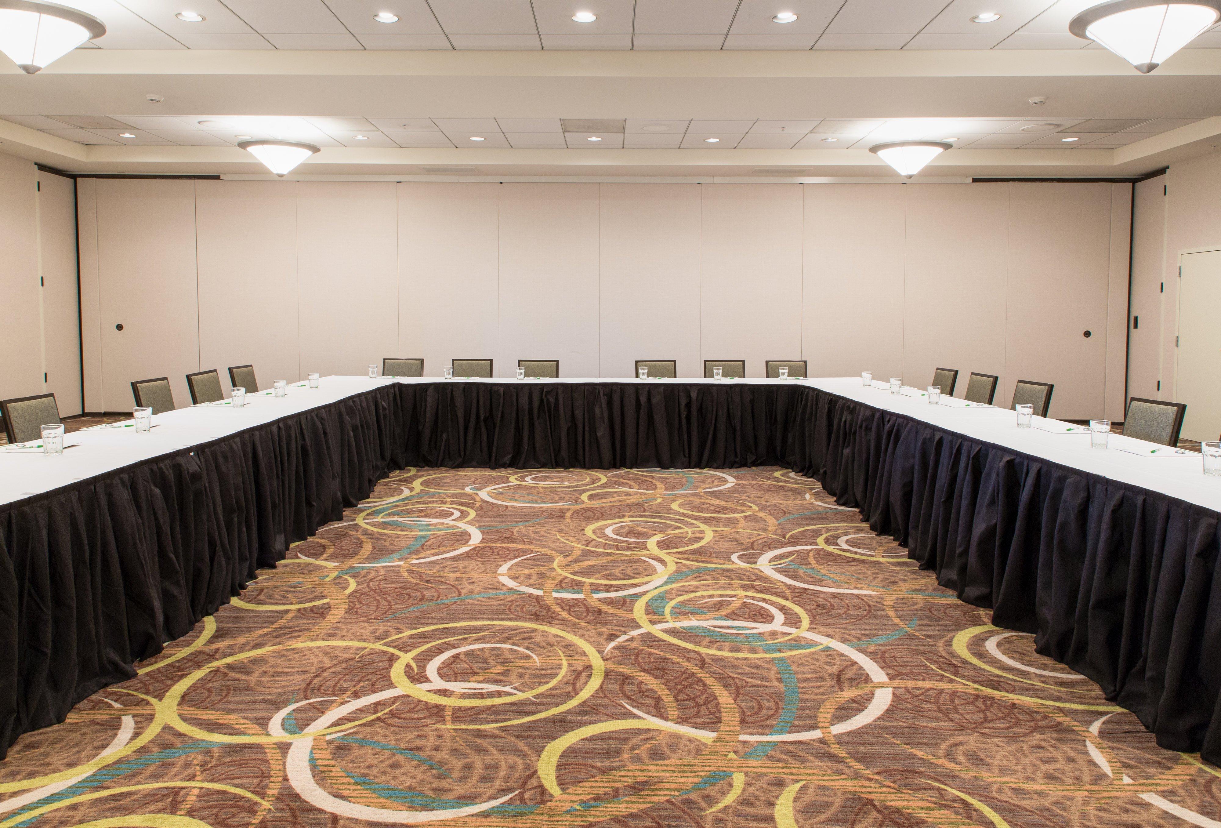 Holiday Inn Hotel & Suites Bloomington Airport By Ihg Buitenkant foto