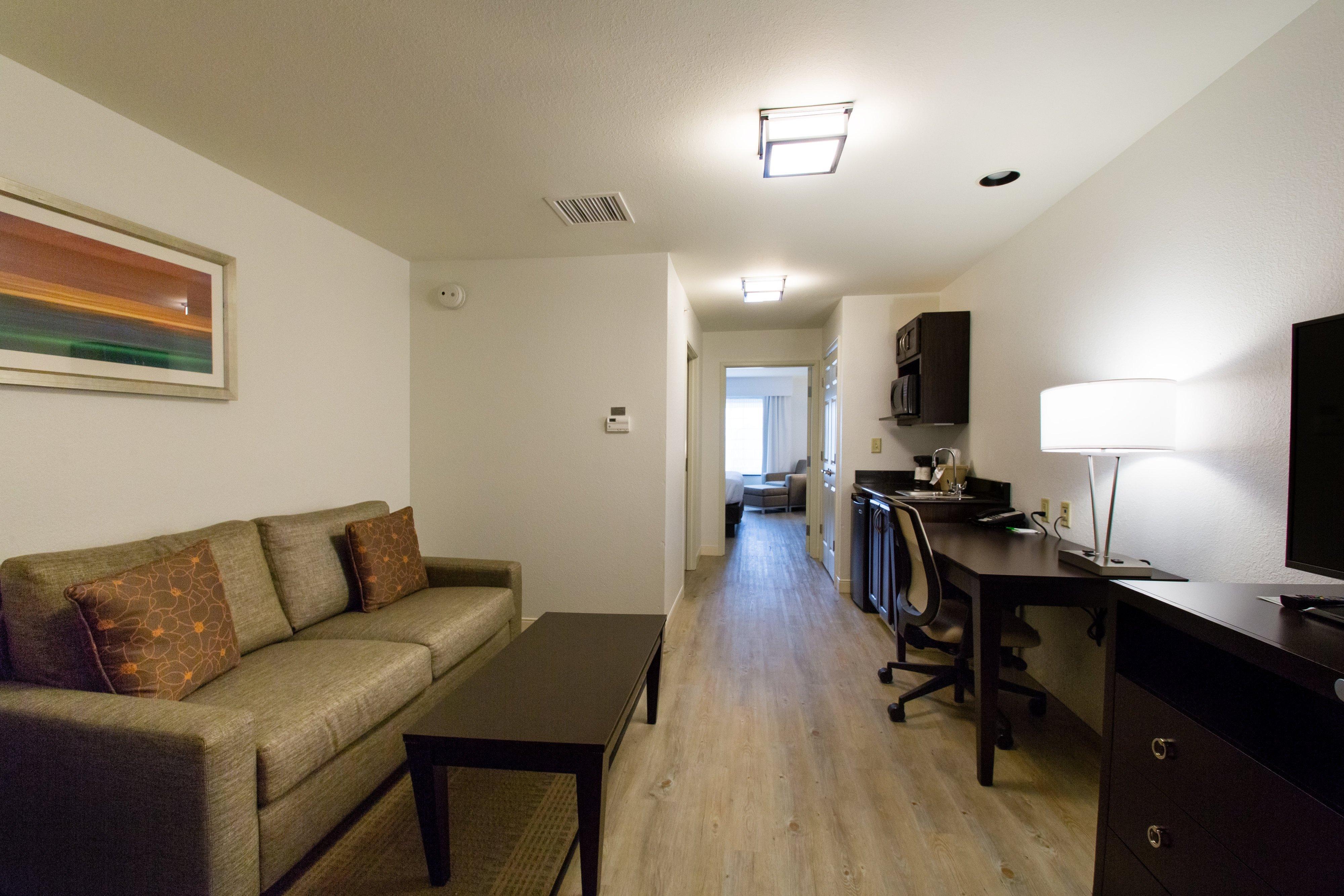 Holiday Inn Hotel & Suites Bloomington Airport By Ihg Buitenkant foto