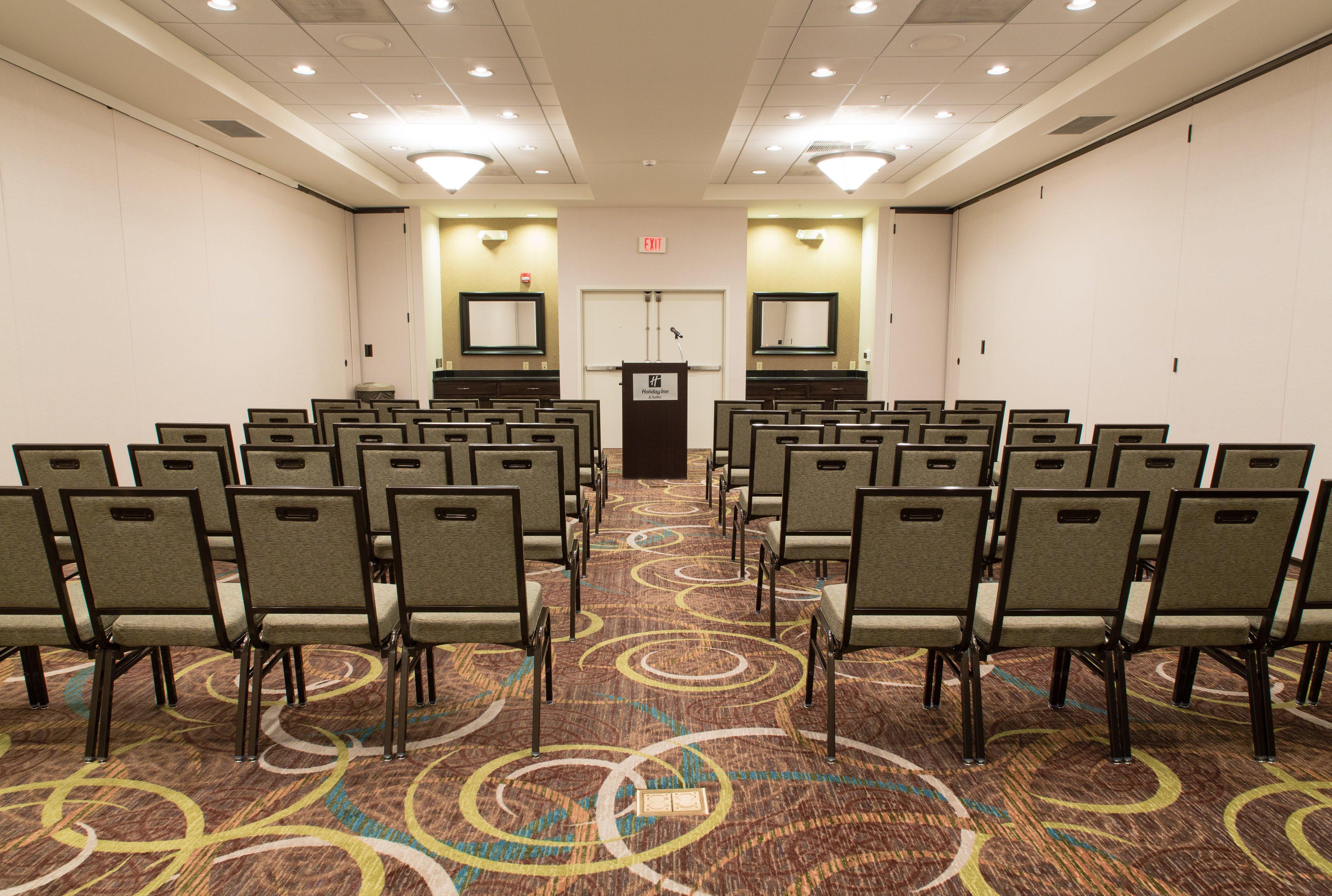 Holiday Inn Hotel & Suites Bloomington Airport By Ihg Buitenkant foto